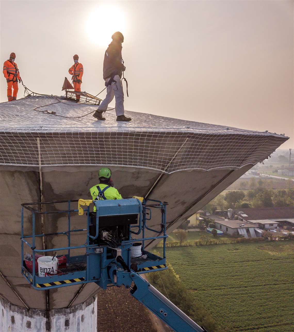 Perico Renato uses a Genie ZX 135/70 to access the 40m high water tower