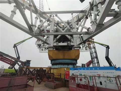 The ZA20JE conduction maintenance on the slewing tower crane