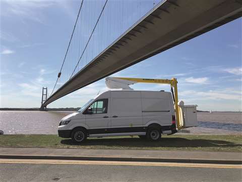 Aldercote van mount with E-Drive under the UK’s Humber Bridge.